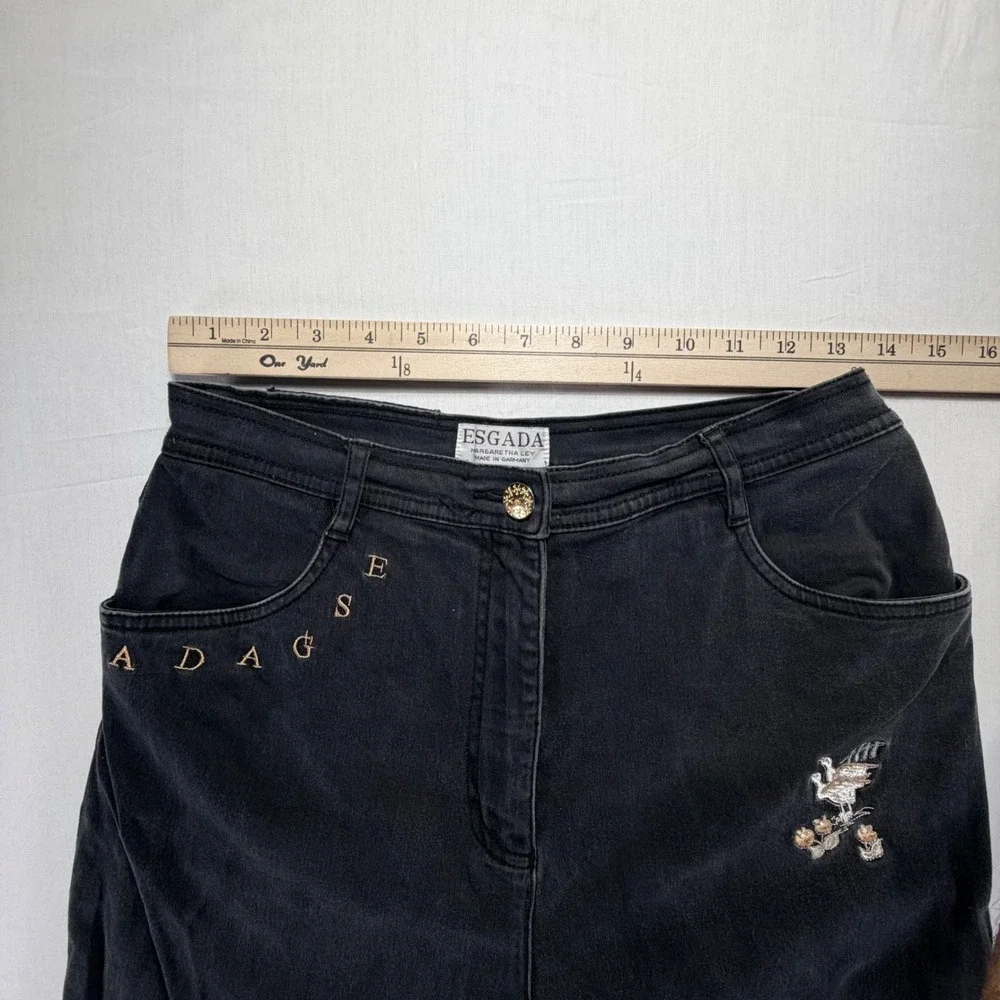 ESGADA Black Denim Jeans Embroidered Logo Duck Detail Women's EUR 40 US 4‎